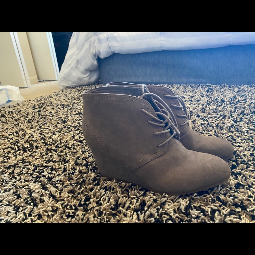 High heel booties